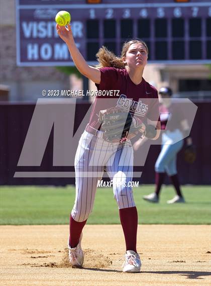 Thumbnail 2 in Memorial @ Heritage photogallery.