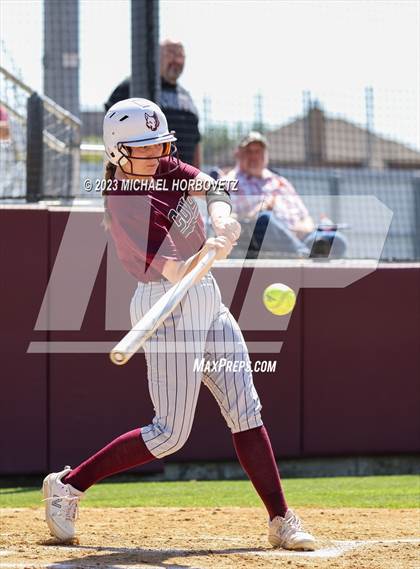 Thumbnail 1 in Memorial @ Heritage photogallery.