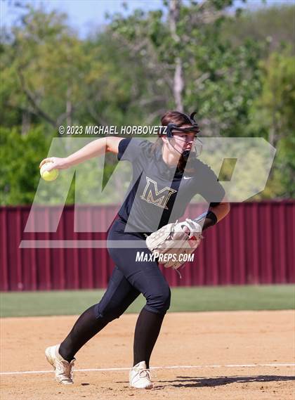 Thumbnail 2 in Memorial @ Heritage photogallery.