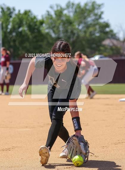 Thumbnail 2 in Memorial @ Heritage photogallery.