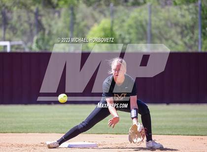 Thumbnail 1 in Memorial @ Heritage photogallery.