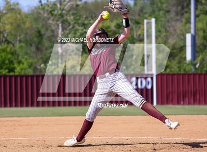 Thumbnail 1 in Memorial @ Heritage photogallery.