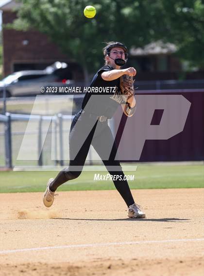 Thumbnail 1 in Memorial @ Heritage photogallery.