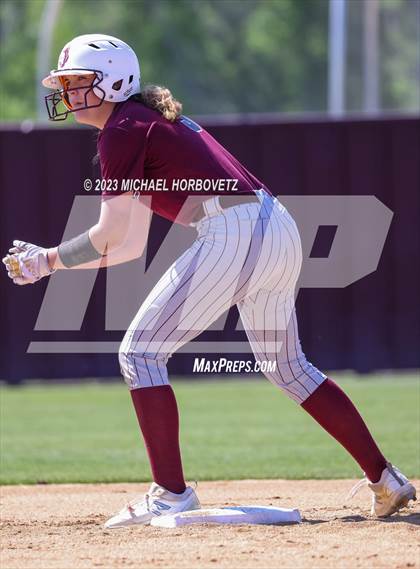 Thumbnail 1 in Memorial @ Heritage photogallery.