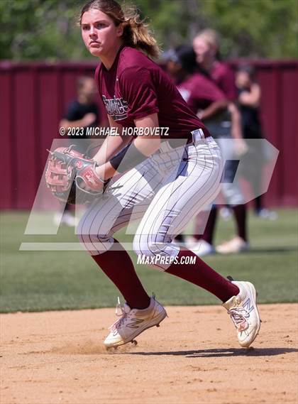 Thumbnail 3 in Memorial @ Heritage photogallery.