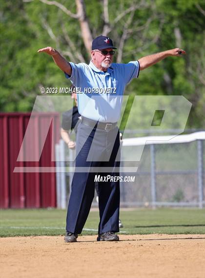 Thumbnail 1 in Memorial @ Heritage photogallery.