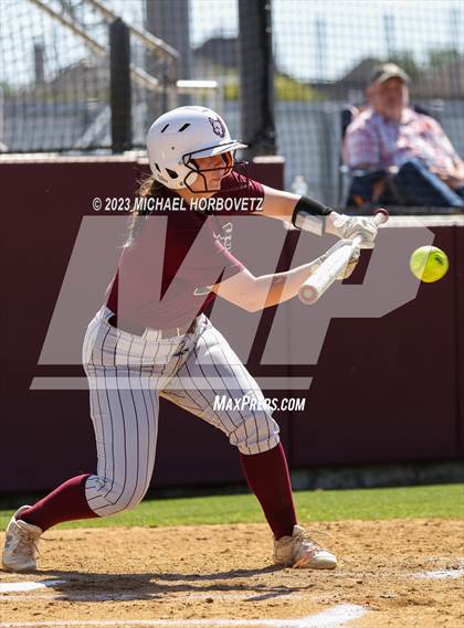 Thumbnail 1 in Memorial @ Heritage photogallery.