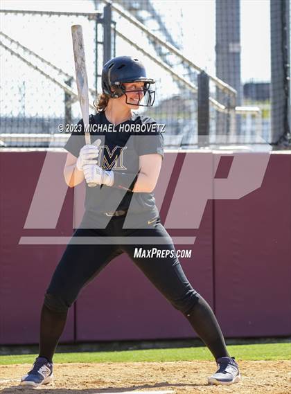 Thumbnail 2 in Memorial @ Heritage photogallery.