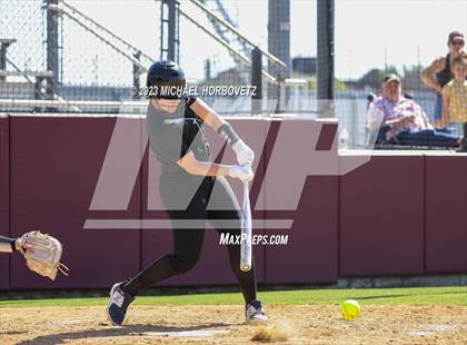 Thumbnail 3 in Memorial @ Heritage photogallery.