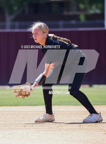 Thumbnail 3 in Memorial @ Heritage photogallery.