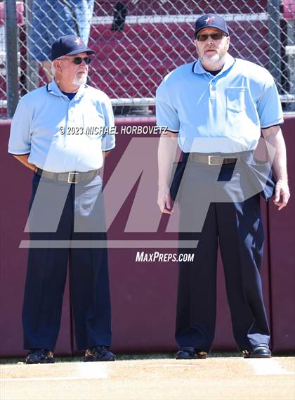 Thumbnail 1 in Memorial @ Heritage photogallery.