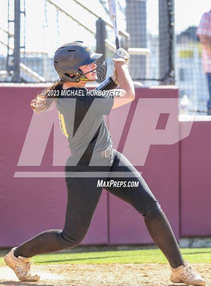 Thumbnail 2 in Memorial @ Heritage photogallery.