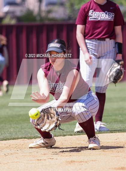 Thumbnail 1 in Memorial @ Heritage photogallery.