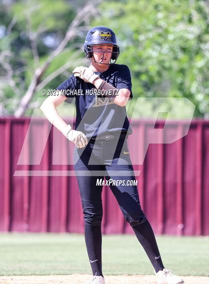 Thumbnail 1 in Memorial @ Heritage photogallery.