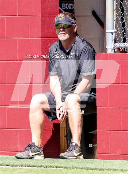 Thumbnail 2 in Memorial @ Heritage photogallery.