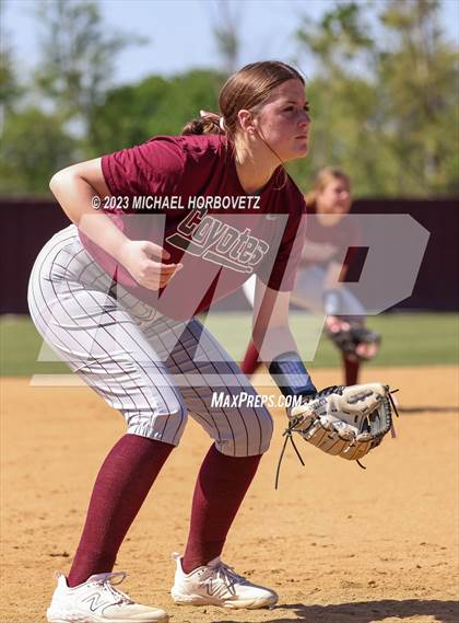 Thumbnail 1 in Memorial @ Heritage photogallery.