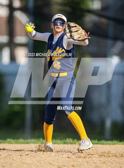 Thumbnail 3 in Massapequa @ Calhoun photogallery.