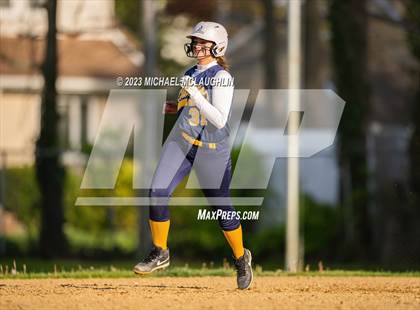 Thumbnail 1 in Massapequa @ Calhoun photogallery.
