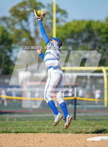 Thumbnail 3 in Massapequa @ Calhoun photogallery.