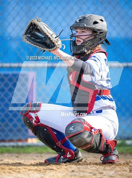 Thumbnail 1 in Massapequa @ Calhoun photogallery.