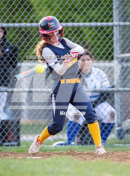 Thumbnail 1 in Massapequa @ Calhoun photogallery.