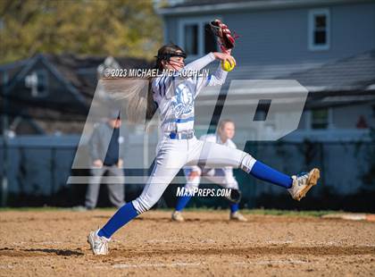 Thumbnail 1 in Massapequa @ Calhoun photogallery.