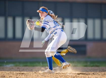 Thumbnail 3 in Massapequa @ Calhoun photogallery.