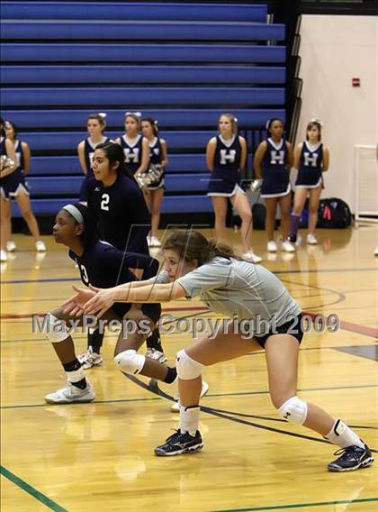 Thumbnail 1 in McCallum vs. Hendrickson (4A Region IV - Bi-District) photogallery.