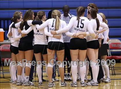 Thumbnail 3 in McCallum vs. Hendrickson (4A Region IV - Bi-District) photogallery.