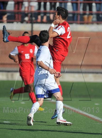 Thumbnail 3 in Highlands Ranch vs. Denver East (CHSAA 5A First Round) photogallery.