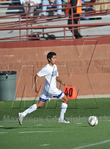 Thumbnail 2 in Highlands Ranch vs. Denver East (CHSAA 5A First Round) photogallery.