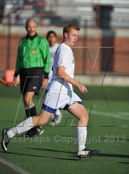 Thumbnail 1 in Highlands Ranch vs. Denver East (CHSAA 5A First Round) photogallery.