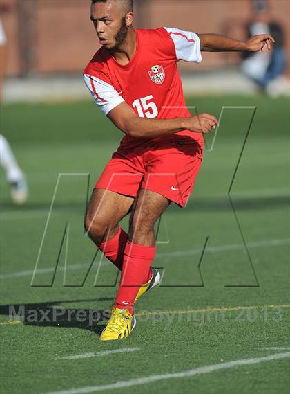 Thumbnail 1 in Highlands Ranch vs. Denver East (CHSAA 5A First Round) photogallery.