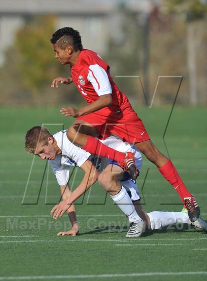 Thumbnail 3 in Highlands Ranch vs. Denver East (CHSAA 5A First Round) photogallery.
