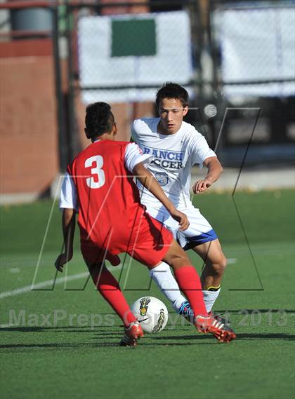 Thumbnail 3 in Highlands Ranch vs. Denver East (CHSAA 5A First Round) photogallery.