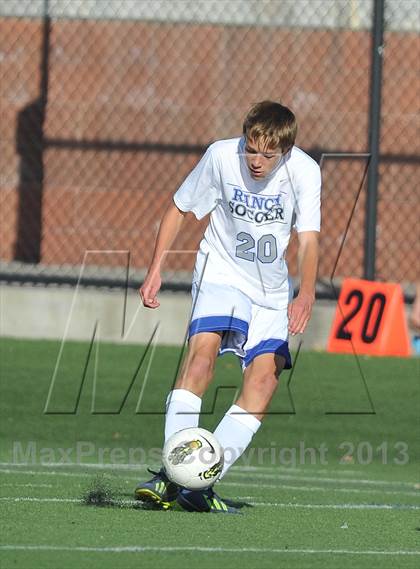 Thumbnail 2 in Highlands Ranch vs. Denver East (CHSAA 5A First Round) photogallery.