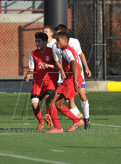 Thumbnail 2 in Highlands Ranch vs. Denver East (CHSAA 5A First Round) photogallery.