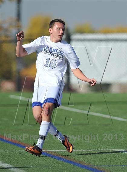 Thumbnail 2 in Highlands Ranch vs. Denver East (CHSAA 5A First Round) photogallery.