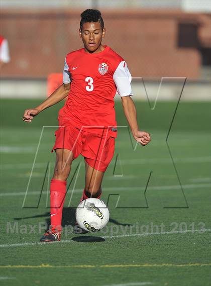 Thumbnail 1 in Highlands Ranch vs. Denver East (CHSAA 5A First Round) photogallery.
