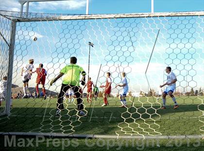 Thumbnail 2 in Highlands Ranch vs. Denver East (CHSAA 5A First Round) photogallery.