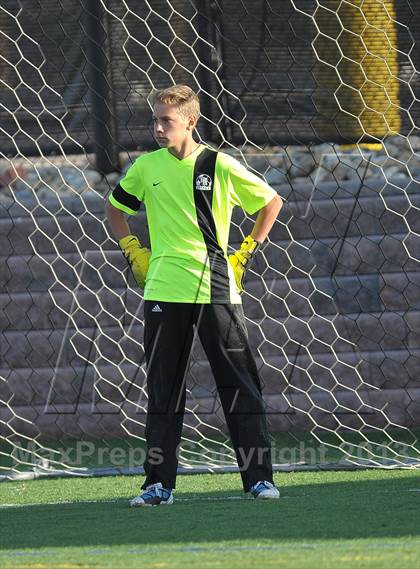 Thumbnail 2 in Highlands Ranch vs. Denver East (CHSAA 5A First Round) photogallery.