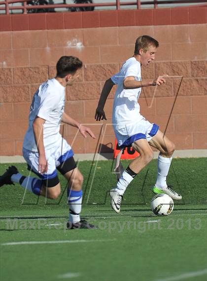 Thumbnail 1 in Highlands Ranch vs. Denver East (CHSAA 5A First Round) photogallery.