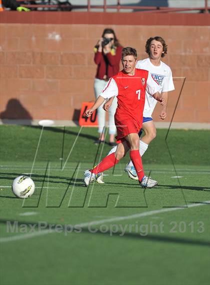 Thumbnail 2 in Highlands Ranch vs. Denver East (CHSAA 5A First Round) photogallery.
