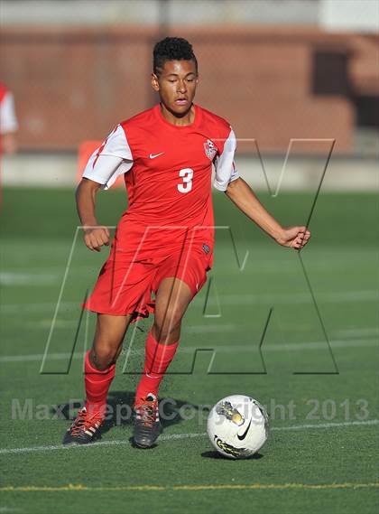 Thumbnail 3 in Highlands Ranch vs. Denver East (CHSAA 5A First Round) photogallery.