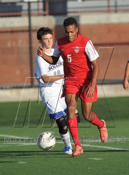Thumbnail 3 in Highlands Ranch vs. Denver East (CHSAA 5A First Round) photogallery.
