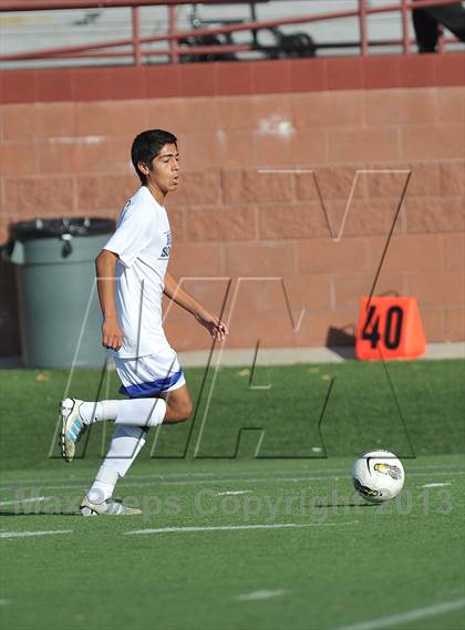 Thumbnail 3 in Highlands Ranch vs. Denver East (CHSAA 5A First Round) photogallery.