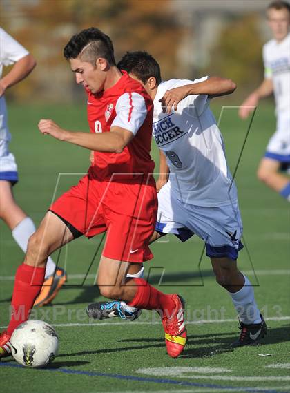 Thumbnail 3 in Highlands Ranch vs. Denver East (CHSAA 5A First Round) photogallery.