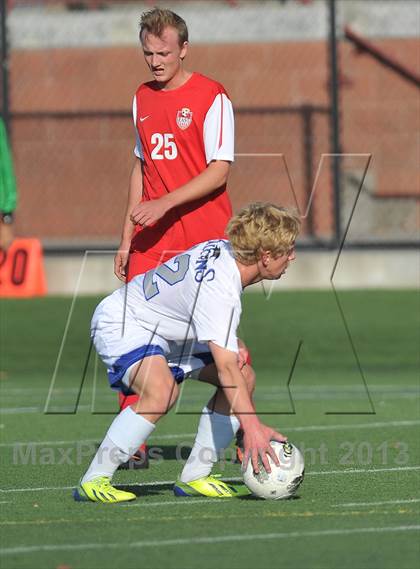 Thumbnail 2 in Highlands Ranch vs. Denver East (CHSAA 5A First Round) photogallery.