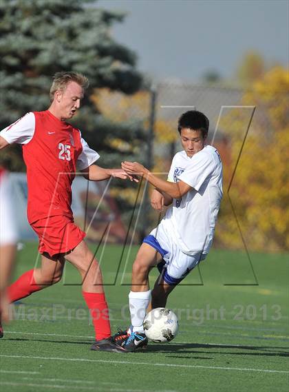 Thumbnail 2 in Highlands Ranch vs. Denver East (CHSAA 5A First Round) photogallery.