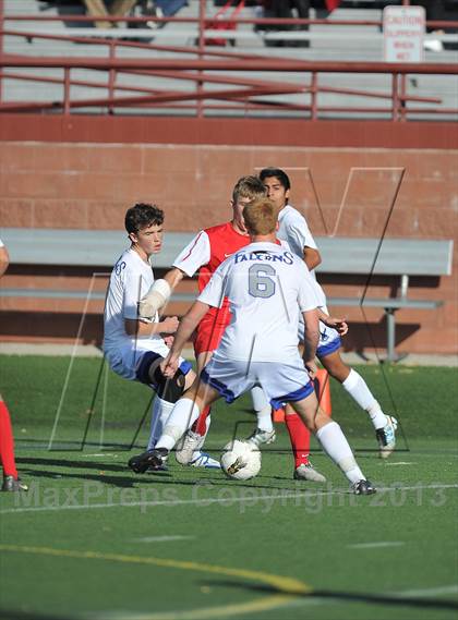Thumbnail 3 in Highlands Ranch vs. Denver East (CHSAA 5A First Round) photogallery.